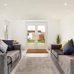 Outstanding 6 Sleeper - Great Location - Legoland