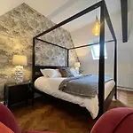 Incredible 3 Bedrooms Windsor Home, Free Parking - A Blend Of Luxury And Character - Incredible Location - Windsor Castle, Ascot, Legoland, Heathrow Airport