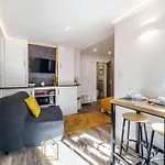 Central Living By Lawsons