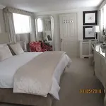Mcmillans B&B Windsor