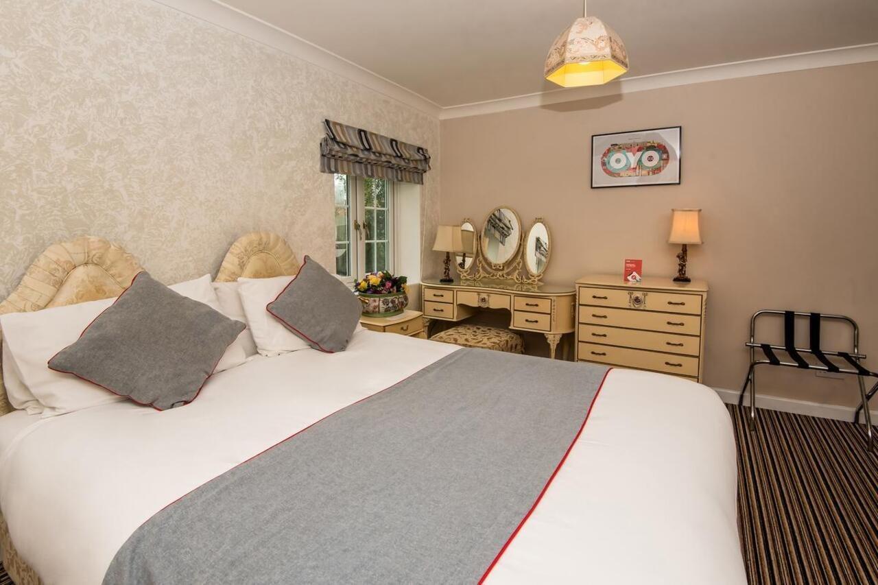 Oyo Vale Hotel Windsor