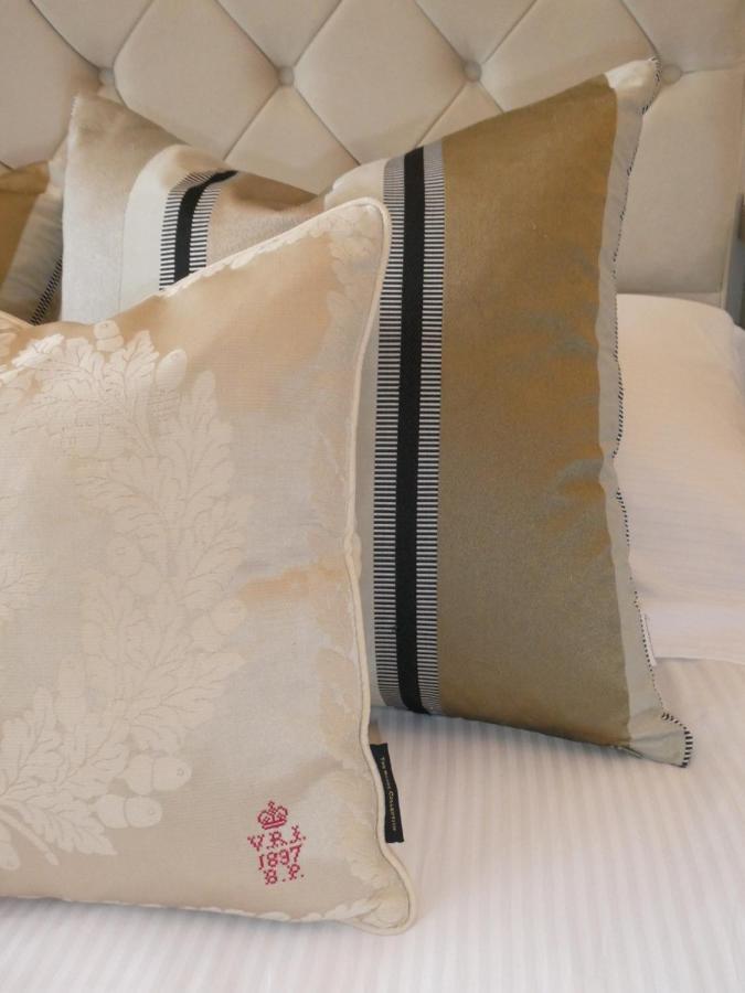 Homestay Windsorian Experience *