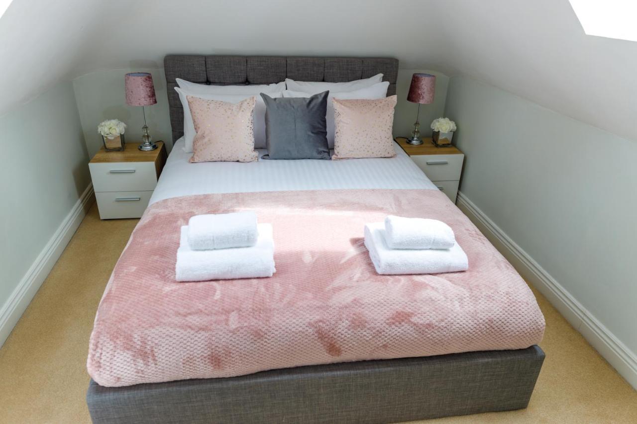 Apartment Modern 4br In Windsor, Near Marina And Thames