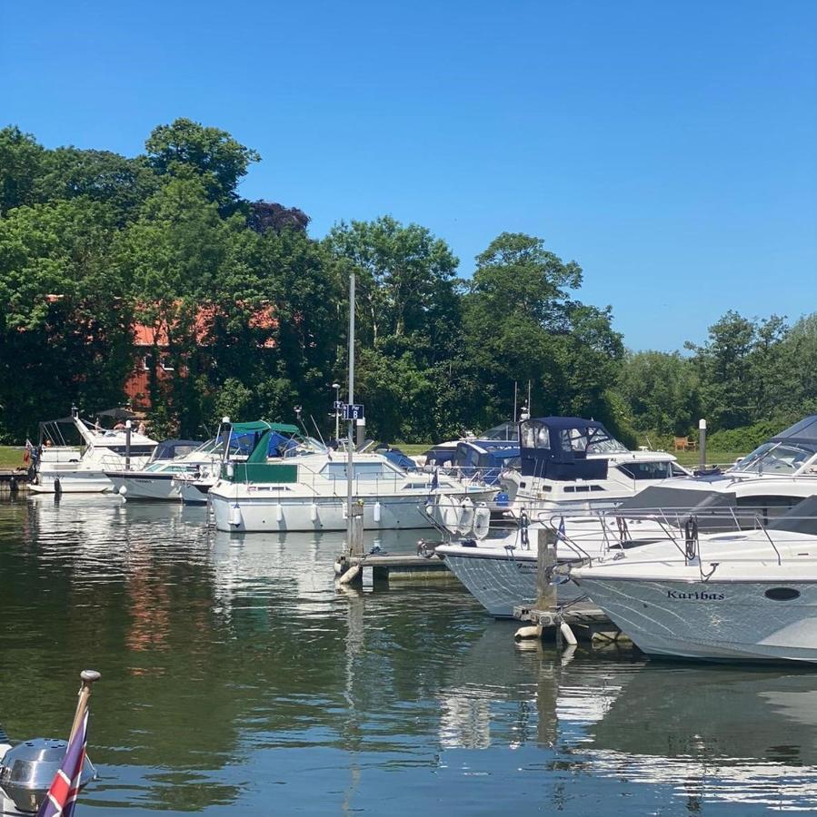 Apartment Modern 4br In Windsor, Near Marina And Thames