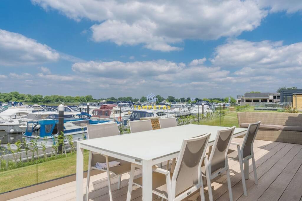 Luxury River Thames - Marina - Parking * Windsor