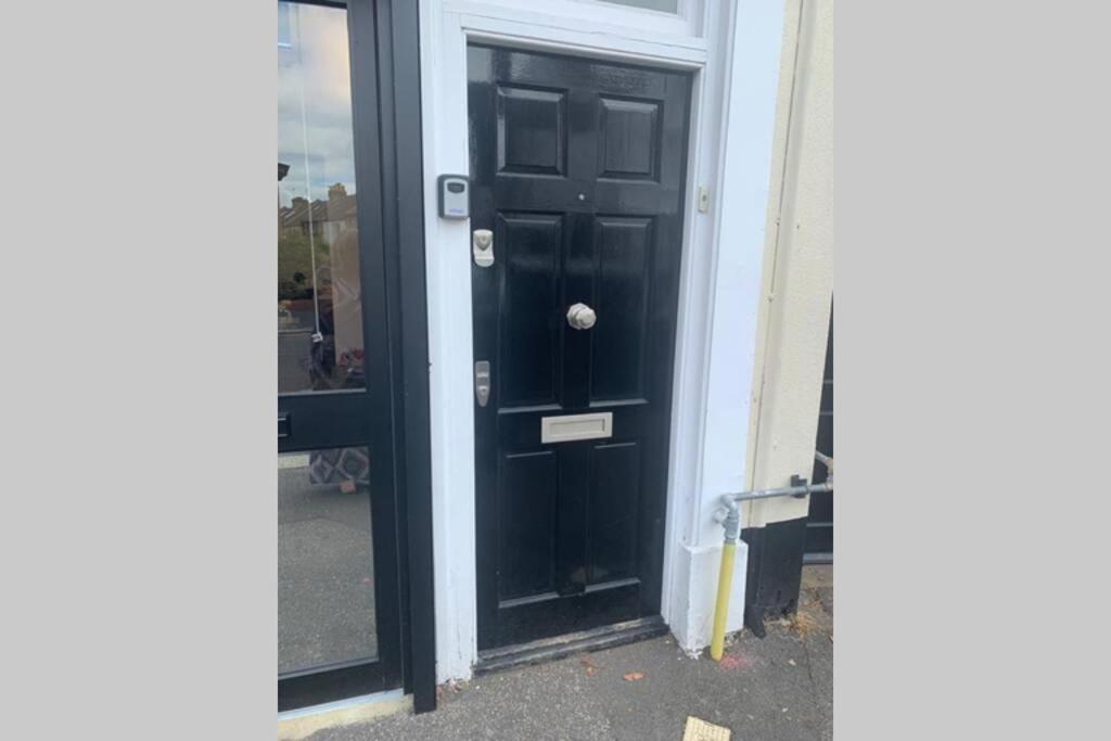 Town Centre Victorian Townhouse Sleeps 6 Holiday home