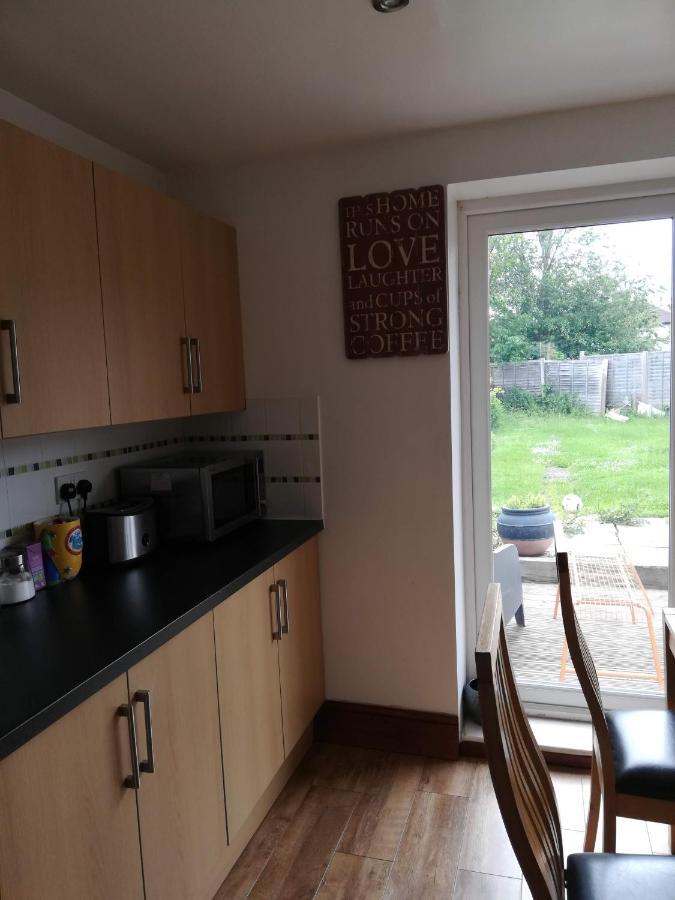 Holiday home Comfy 3 Bed House Near Castle And Legoland Windsor