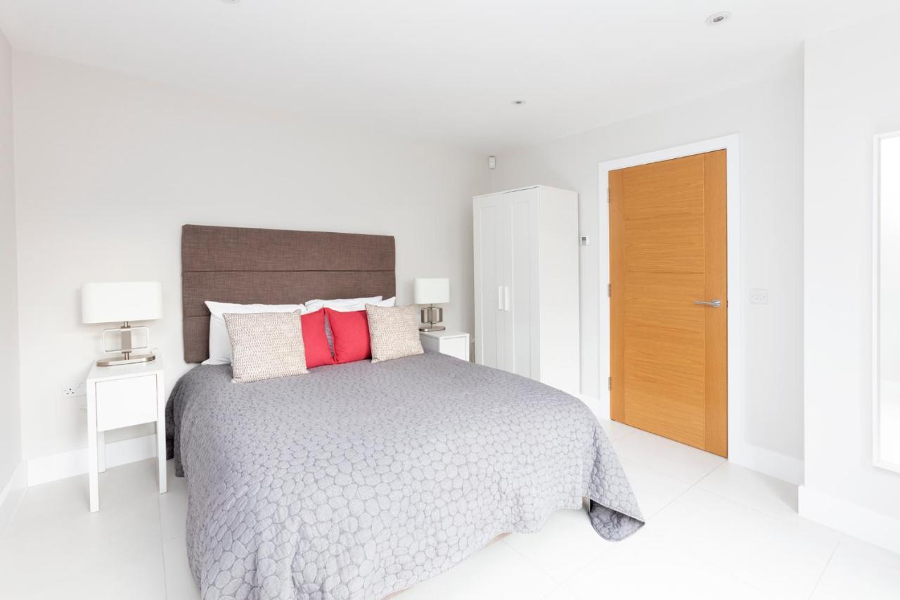 Holiday home Stunning Town House With Parking