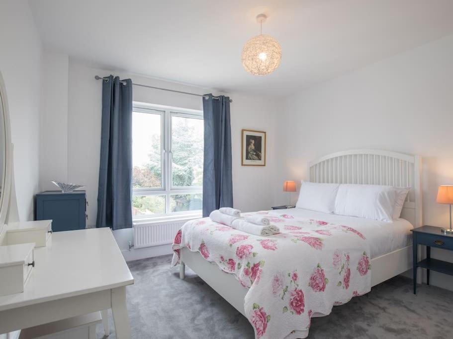 Entr - Modern In Apartment