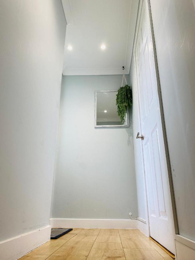 Windsor, Entire House, Free Parking, 64Mbps, Legoland&Thorpe Park * Windsor