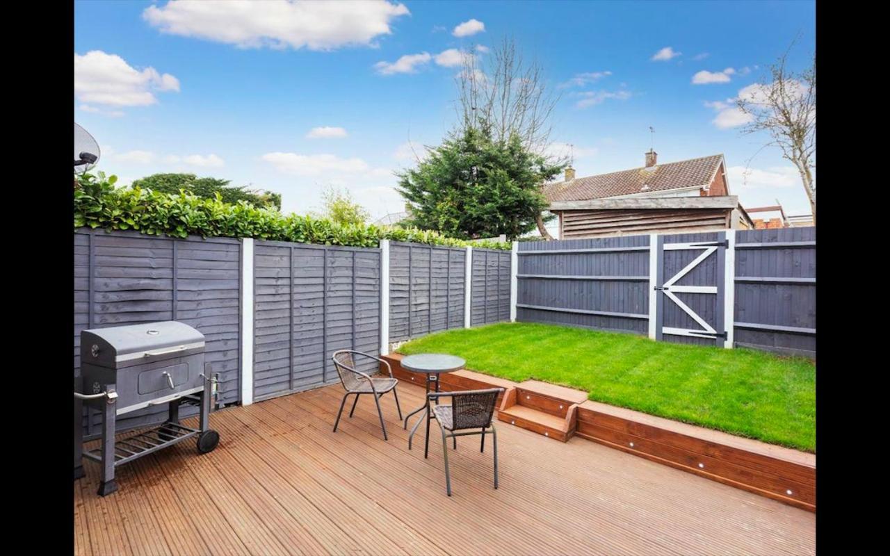 Windsor, Entire House, Free Parking, 64Mbps, Legoland&Thorpe Park *
