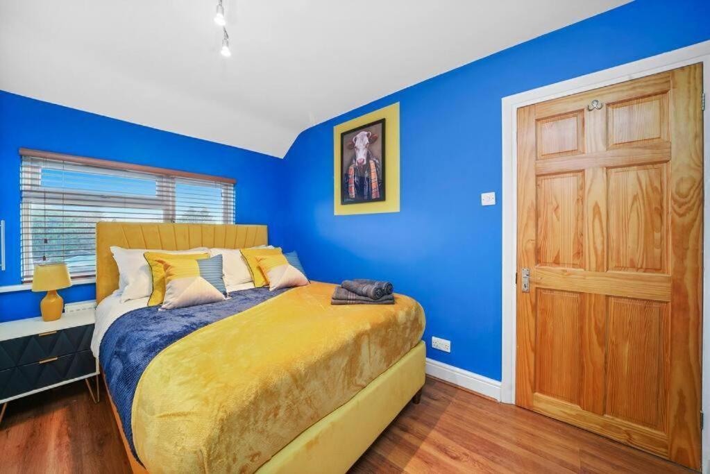 Apartment Lovely 3 Bed In - Parking & Garden *