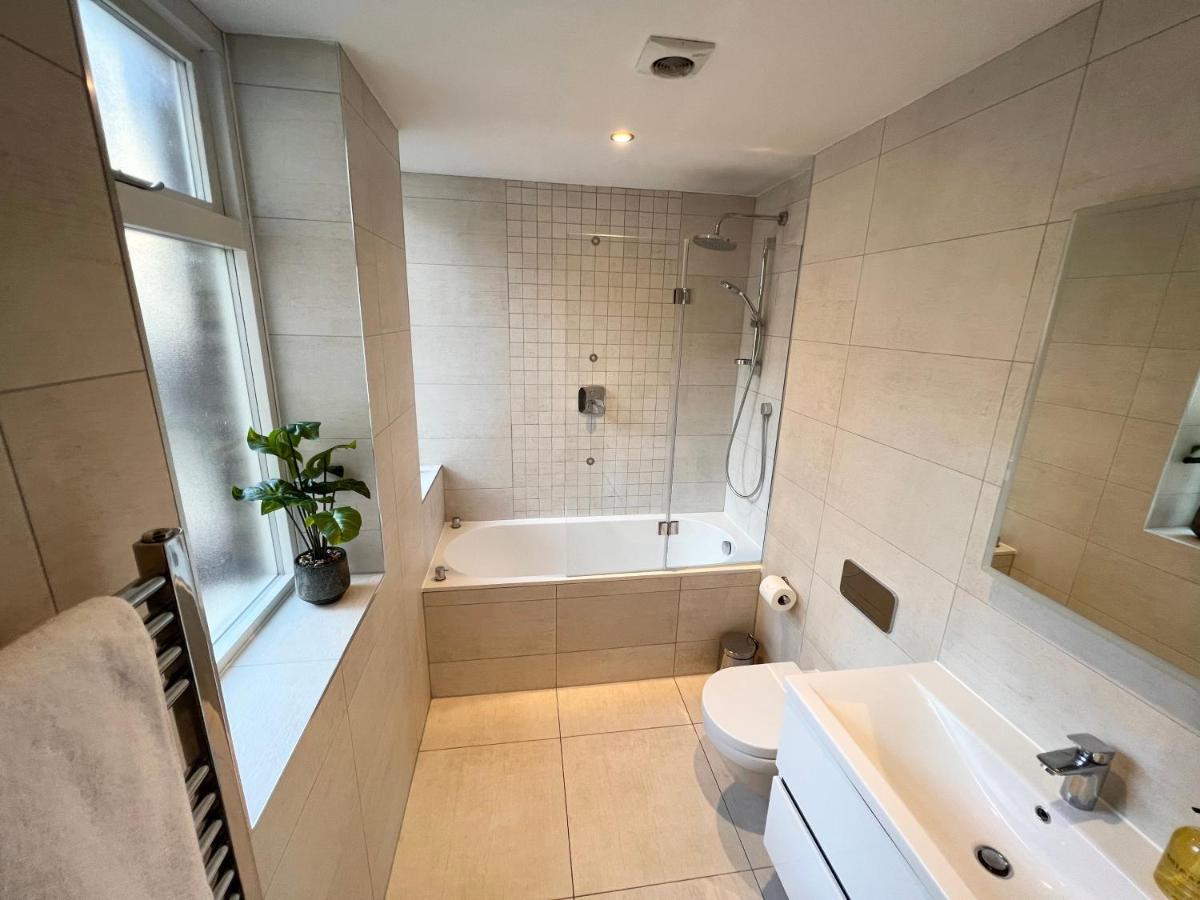 Urban Living's - Castle Luxury