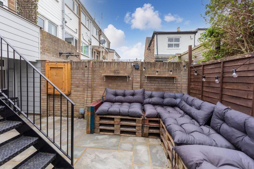 Apartment Modern Garden Flat, Walk 2 Sights