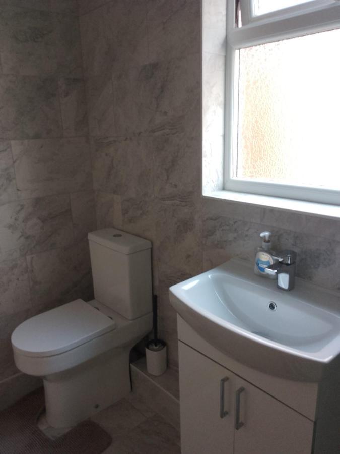 Comfy 3 Bed House Near Castle And Legoland Holiday home *