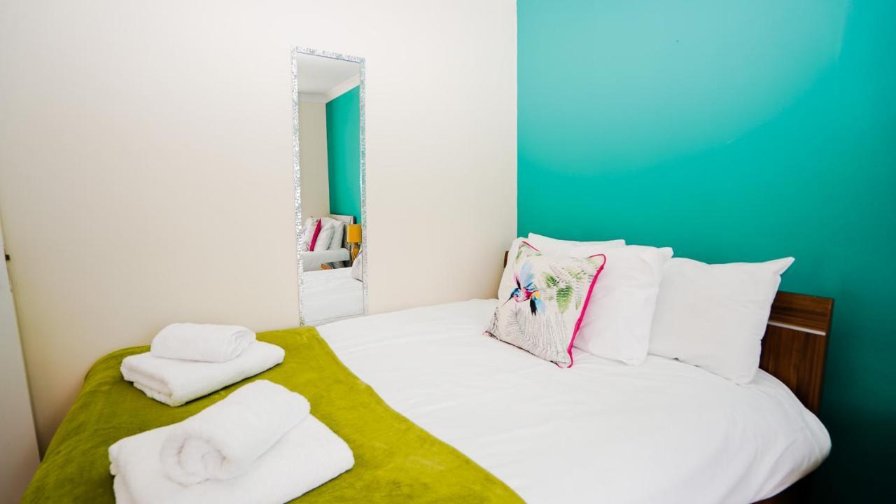 E2m Stays The Elizabeth 4bed House , Legoland Holiday home