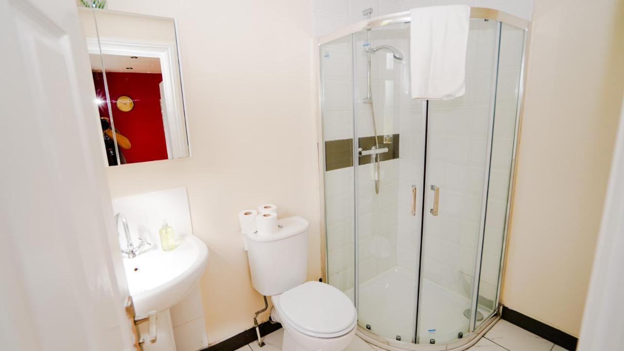 E2m Stays The Elizabeth 4bed House , Legoland Holiday home