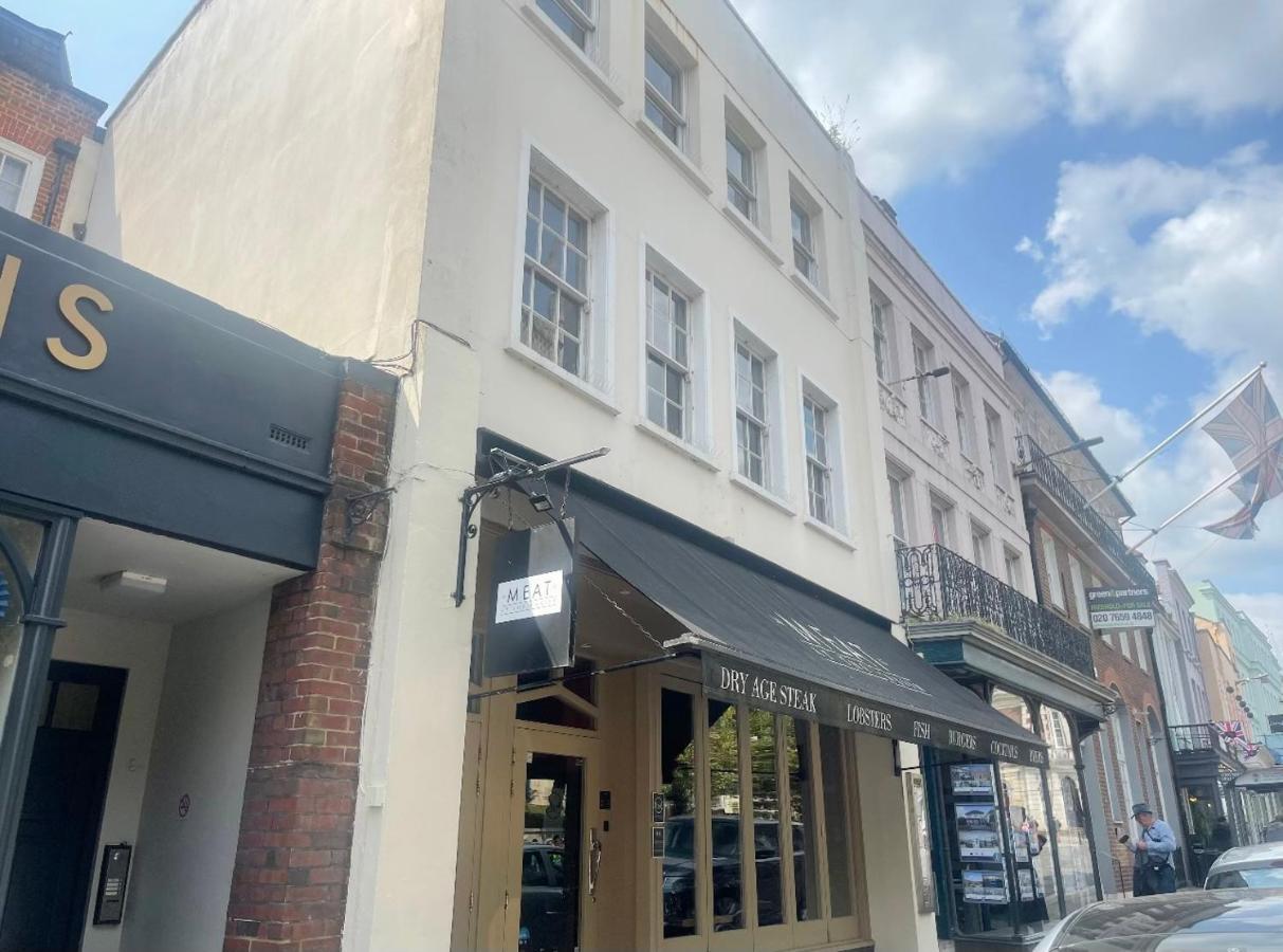Watch Changing Of The Guard And Walk To The Castle! 2 Bedroom Apartment *