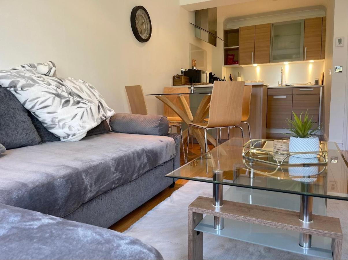 Apartment Watch Changing Of The Guard And Walk To The Castle! 2 Bedroom Windsor