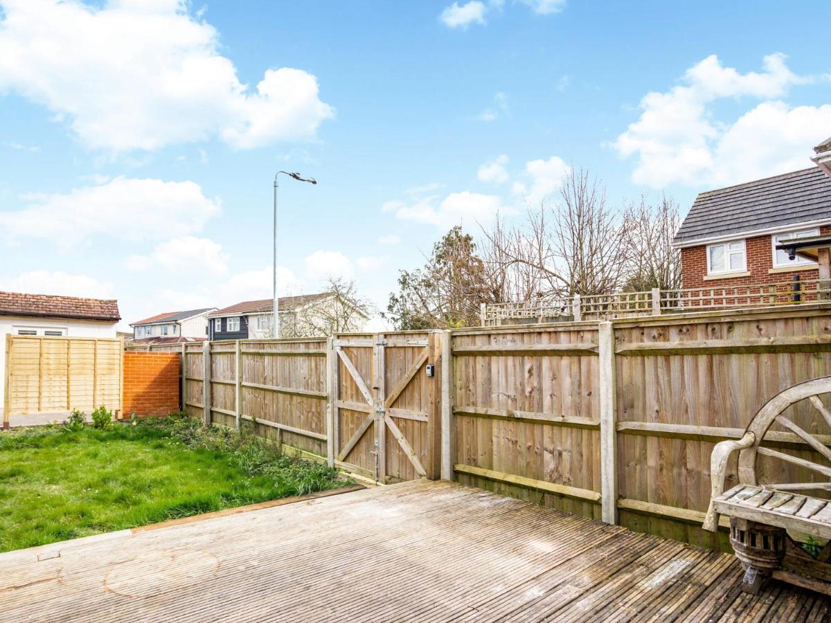 Outstanding 6 Sleeper - Great Location - Legoland Holiday home *