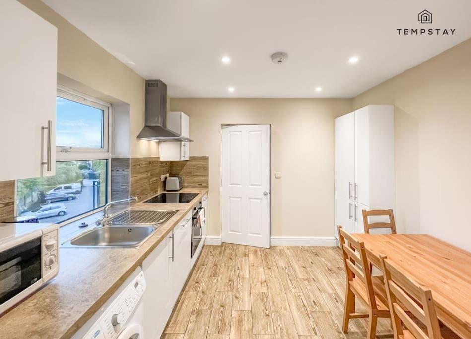 Cosy In & Free Parking Apartment Windsor