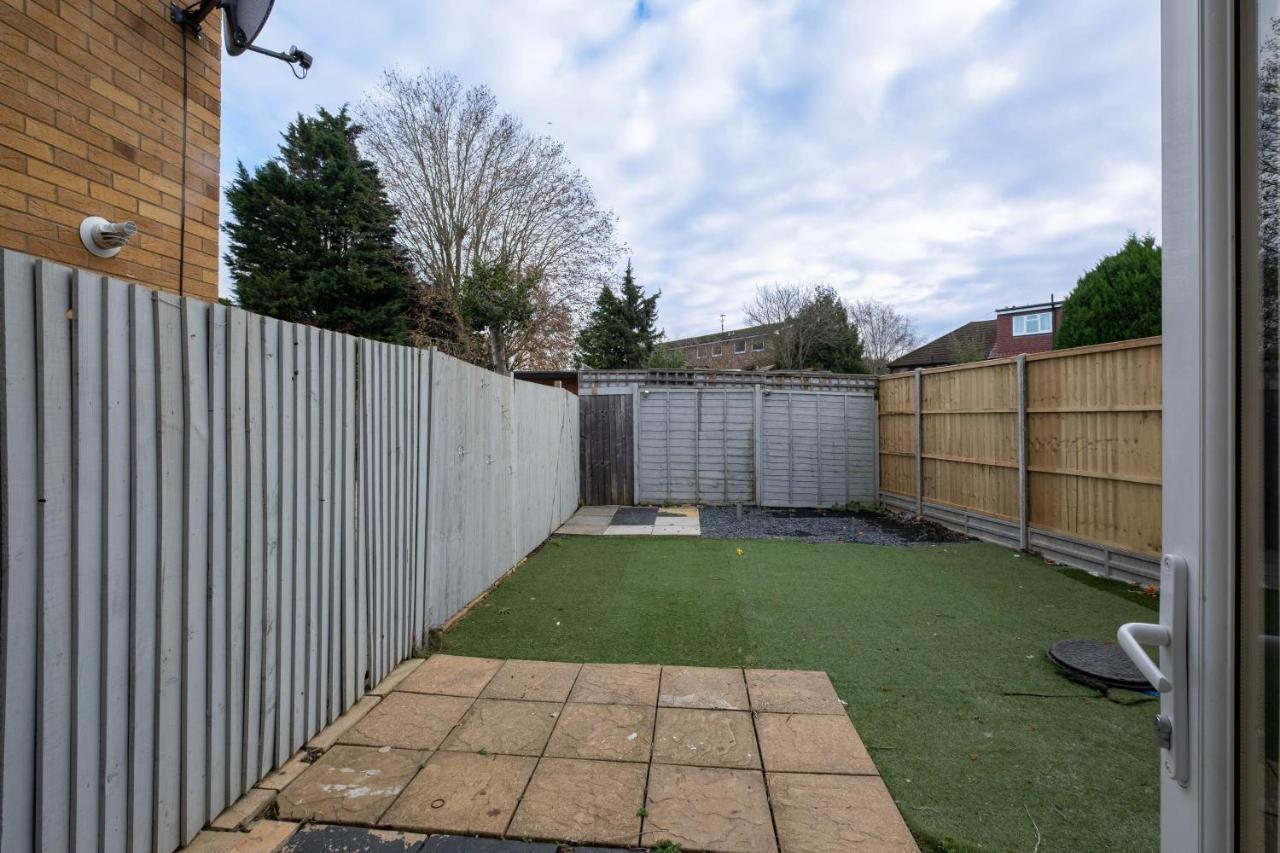 3 Bedroom House With Parking In - Family And Contractor Friendly Holiday home Windsor