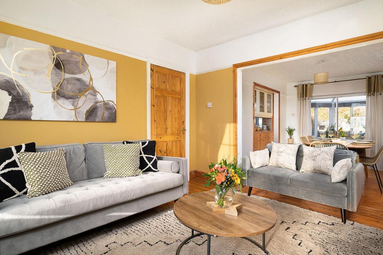 House In Hosted By Nicola Apartment *