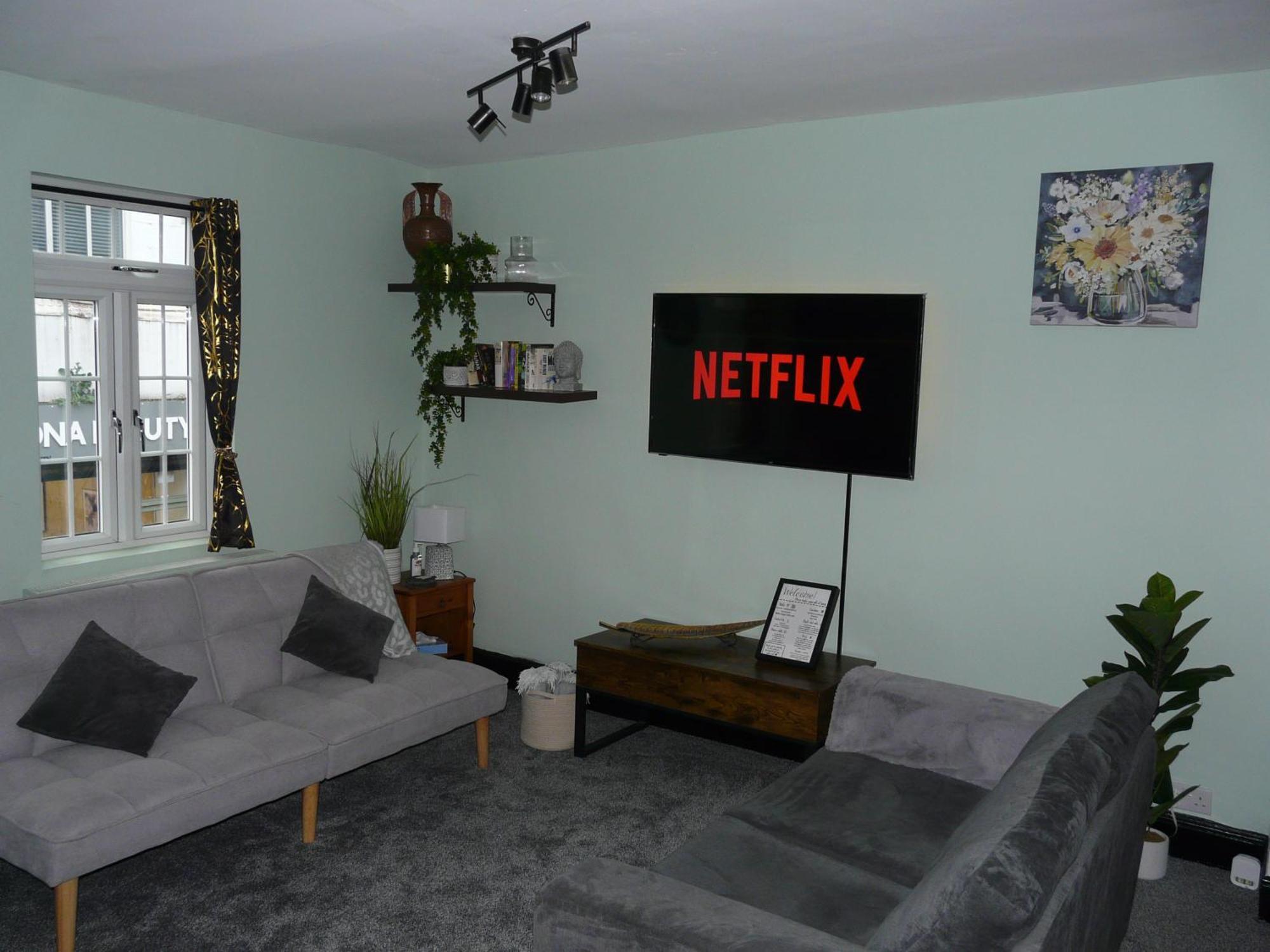 Apartment One Bed In Town Centre, 5 Min Walk To The Castle!! *