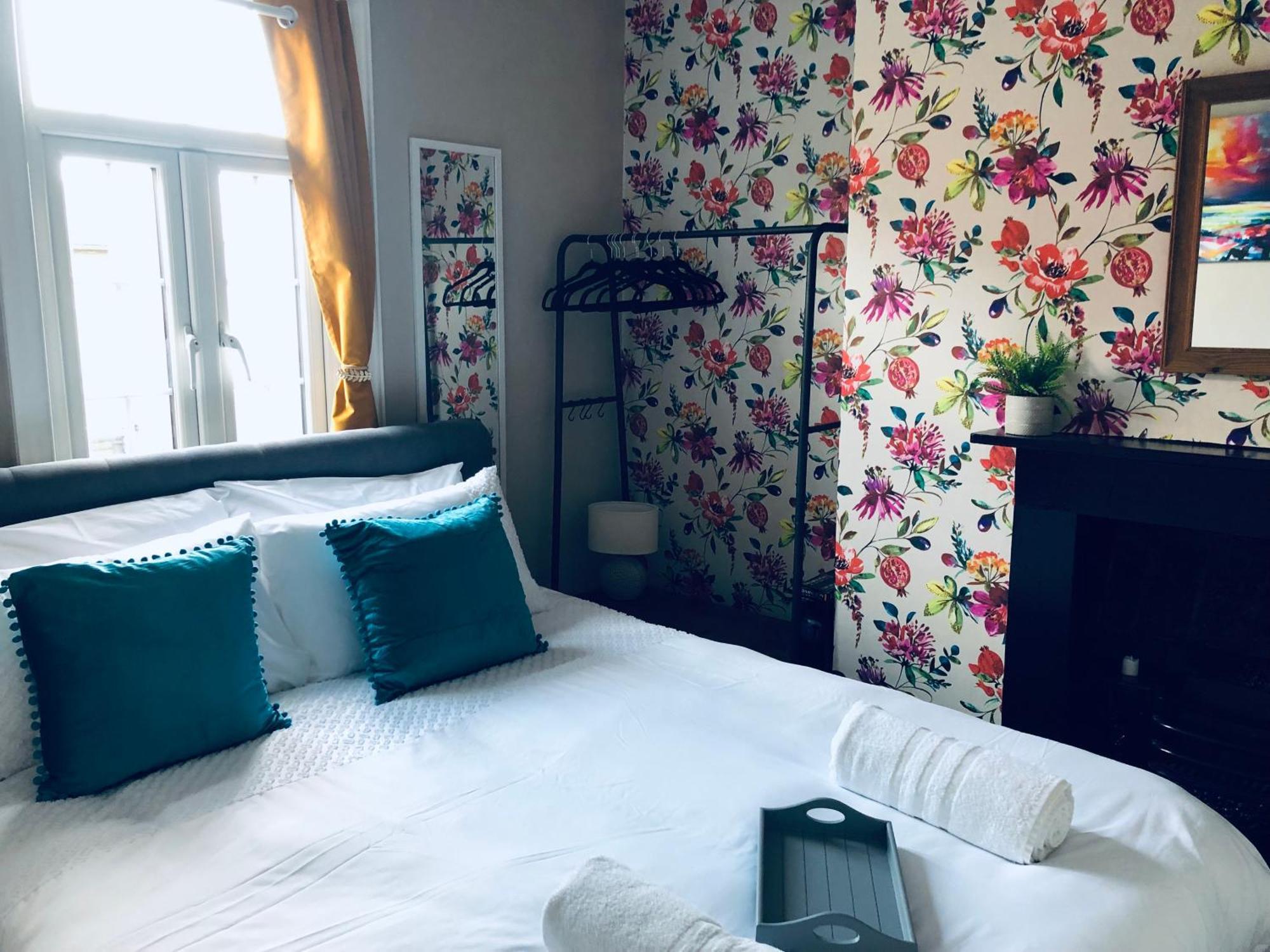 One Bed In Town Centre, 5 Min Walk To The Castle!!