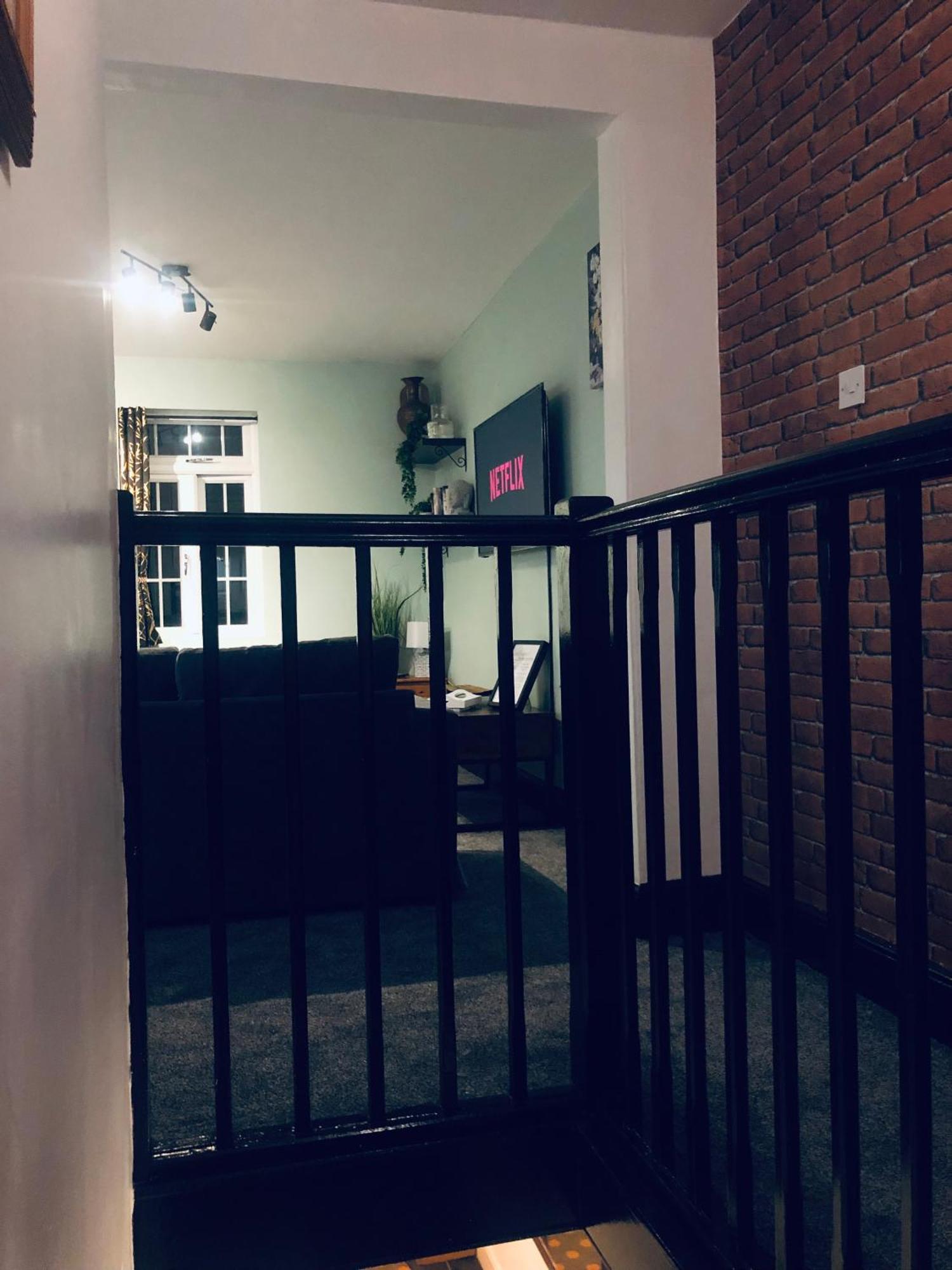 One Bed In Town Centre, 5 Min Walk To The Castle!! * Windsor
