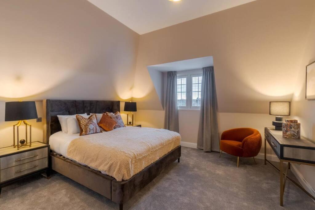 Apartment Luxury Penthouse - Castle Views - 2 Bed & Parking