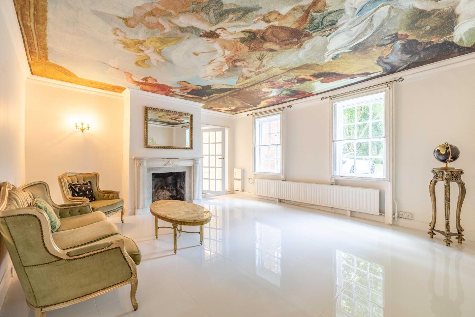 Holiday home Royal Grand Manor House Windsor