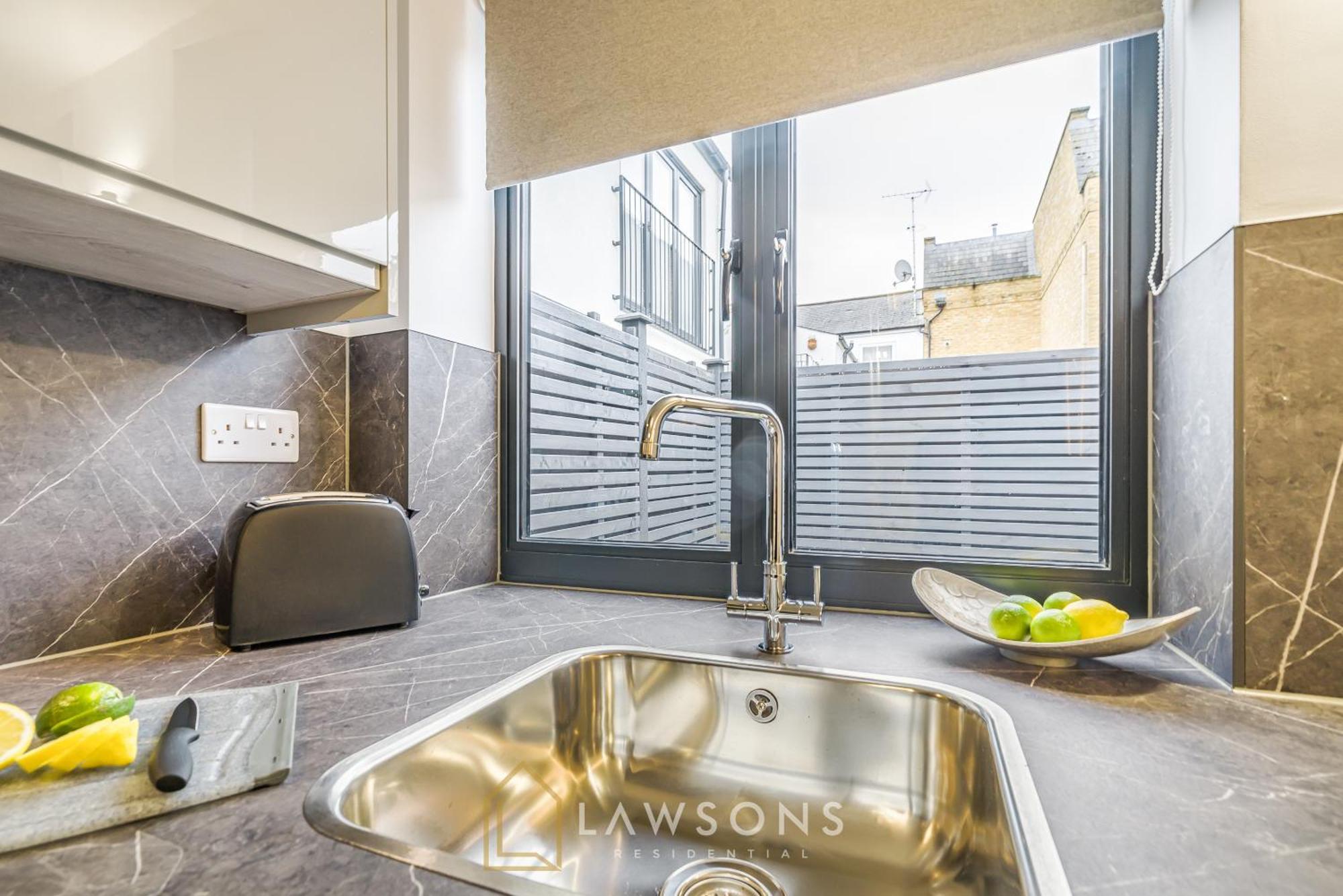 Living By Lawsons Apartment Windsor