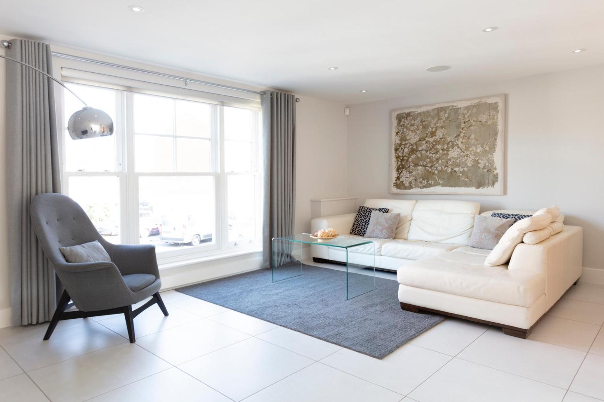 Luxurious Town House