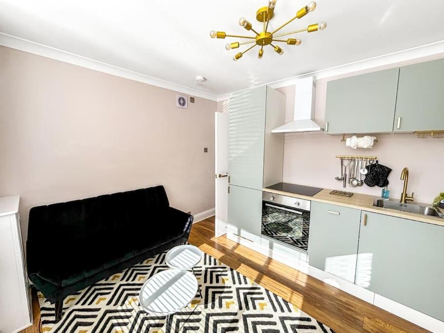 Apartment Super Cool Flats In With Parking And Ev *