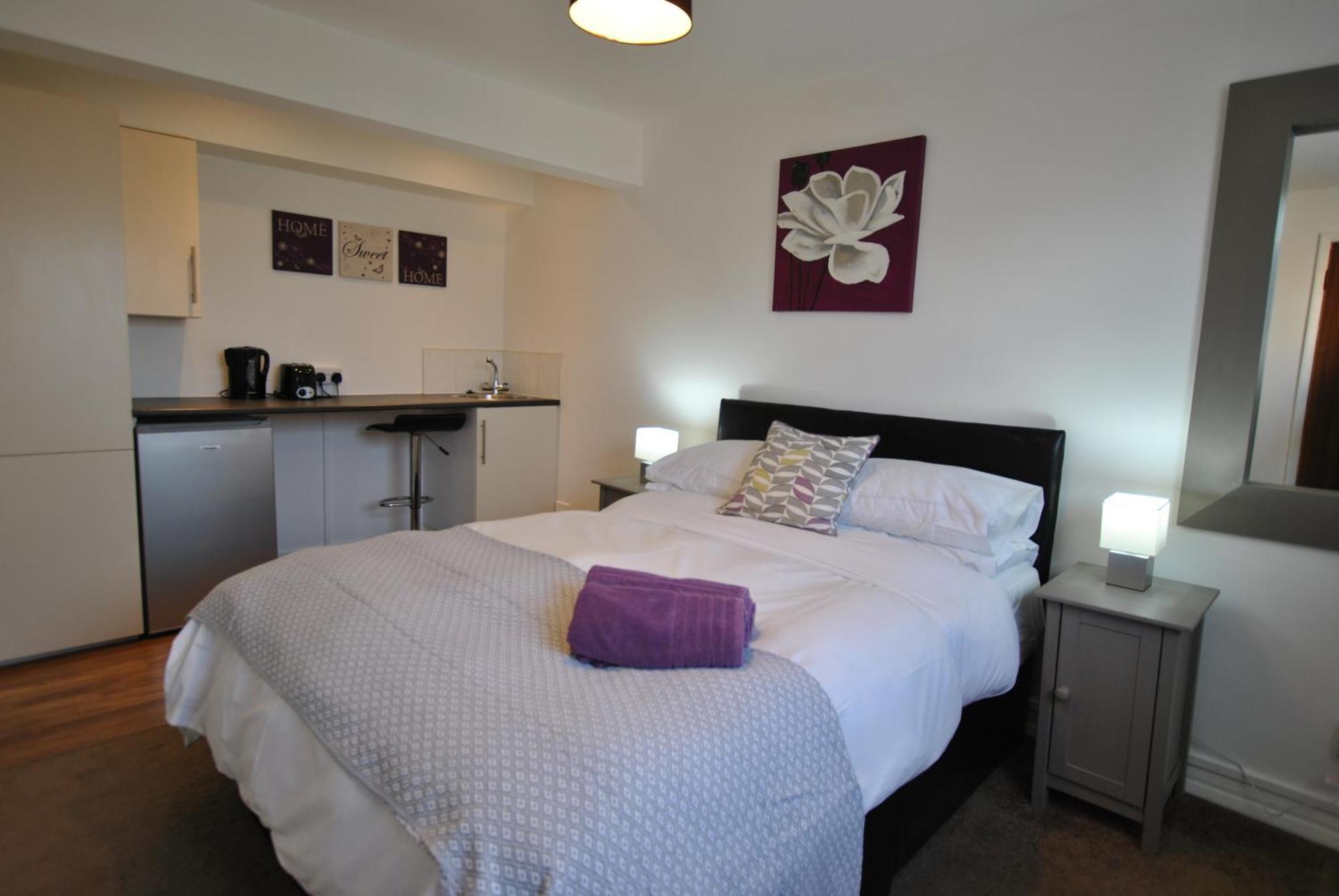 3, Dedworth Road, Apartment