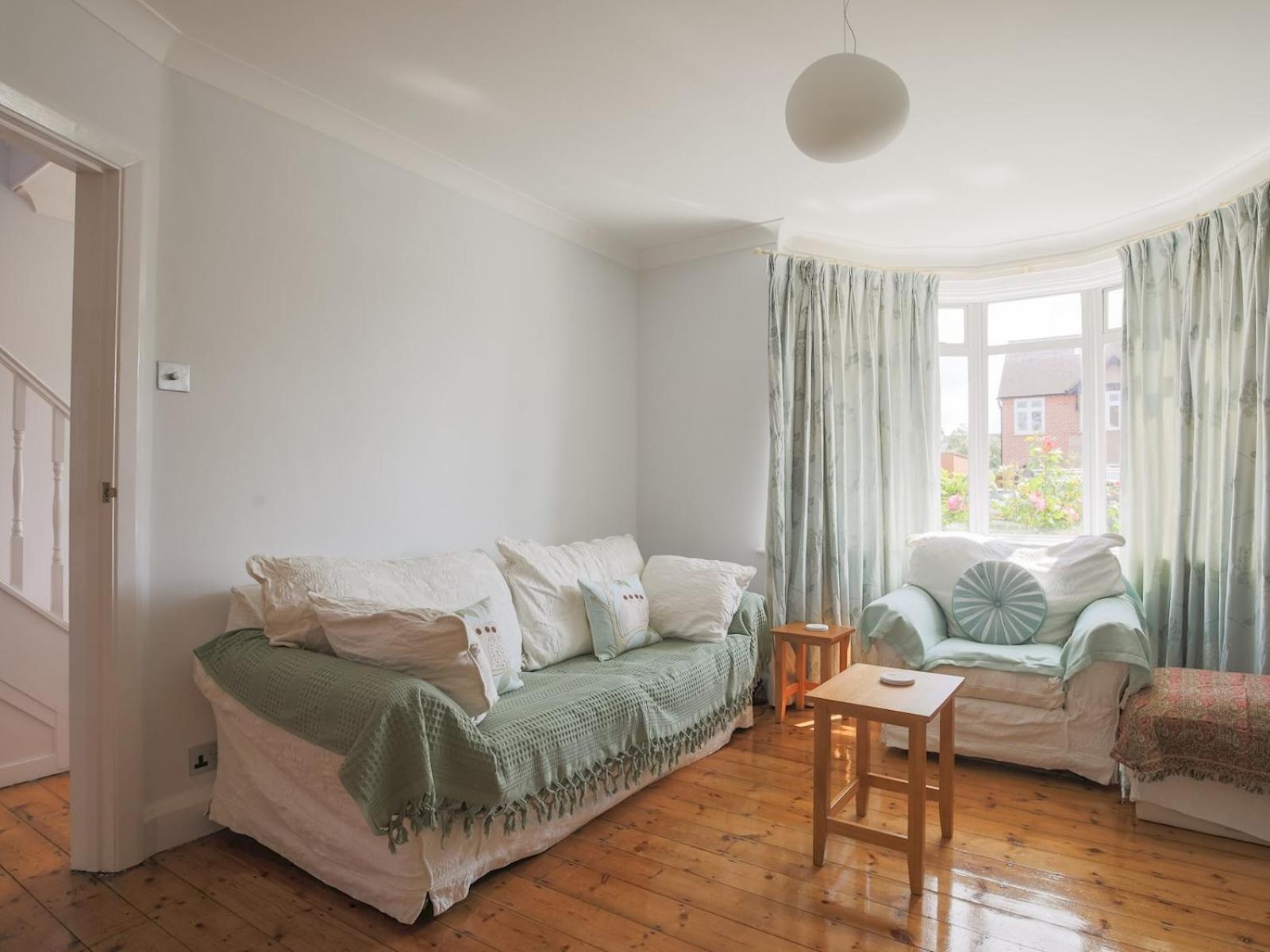 20hr - Spacious 5 Sleeper In - Parking Garden Pass The Keys Holiday home Windsor