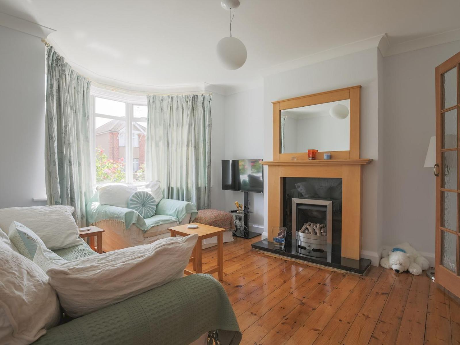 20hr - Spacious 5 Sleeper In - Parking Garden Pass The Keys Holiday home Windsor