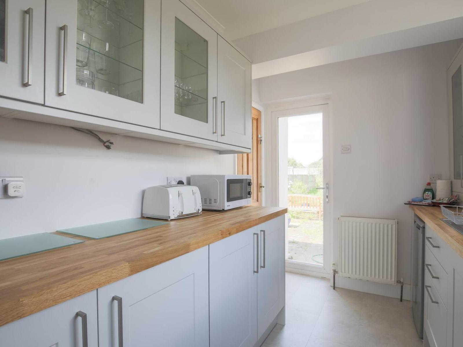 20hr - Spacious 5 Sleeper In - Parking Garden Pass The Keys *