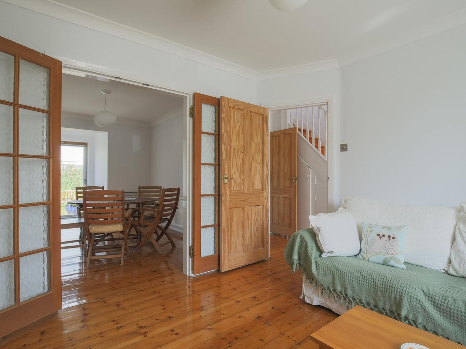 20hr - Spacious 5 Sleeper In - Parking Garden Pass The Keys *