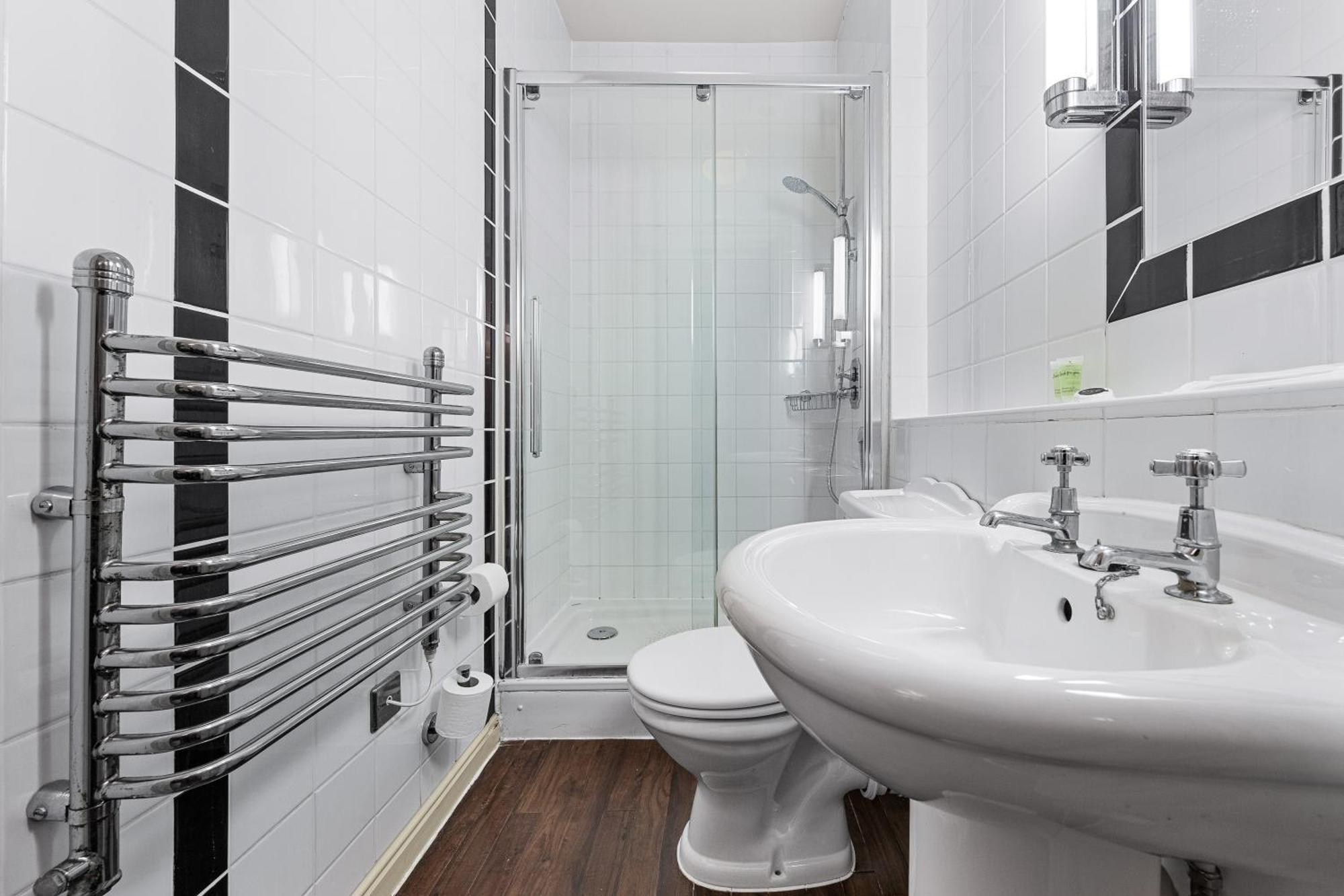 Harte & Garter Apartment