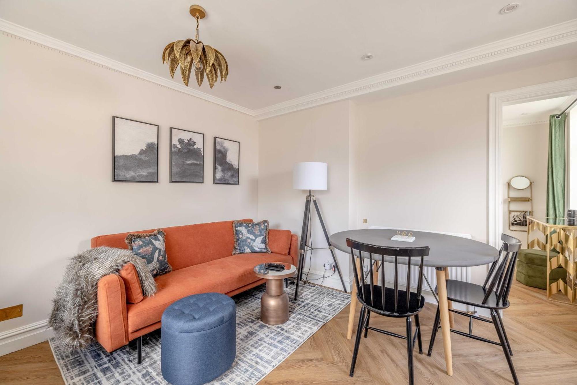 Super Cool Flats In With Parking And Ev *