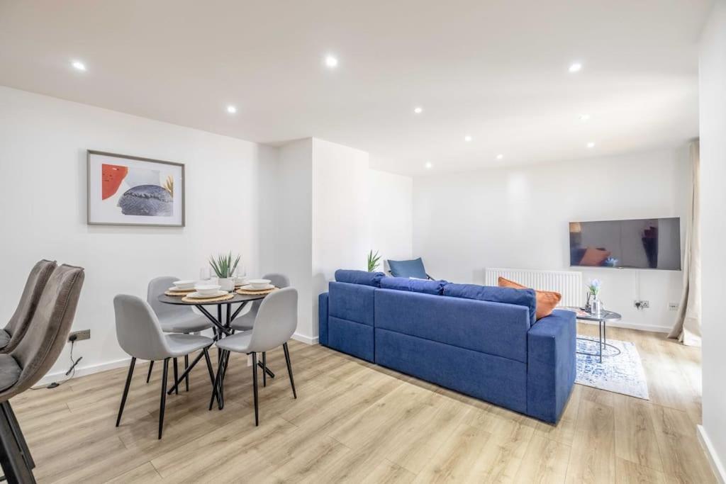 Cozy 2br, 2-min Walk To Castle * Windsor