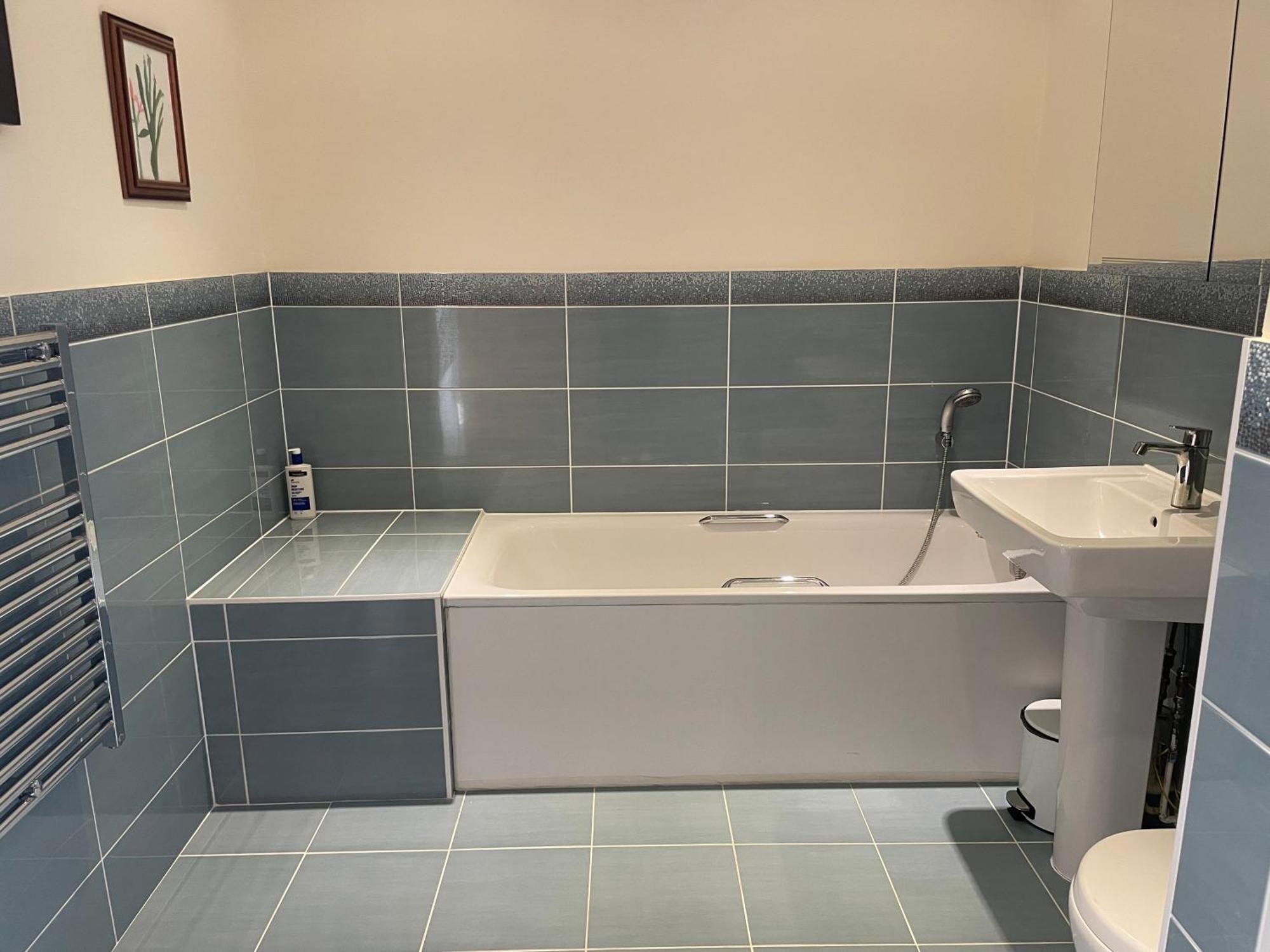 Floor En-suite Double Bedrooms With Great View Of Castle & Free Parking Homestay Windsor