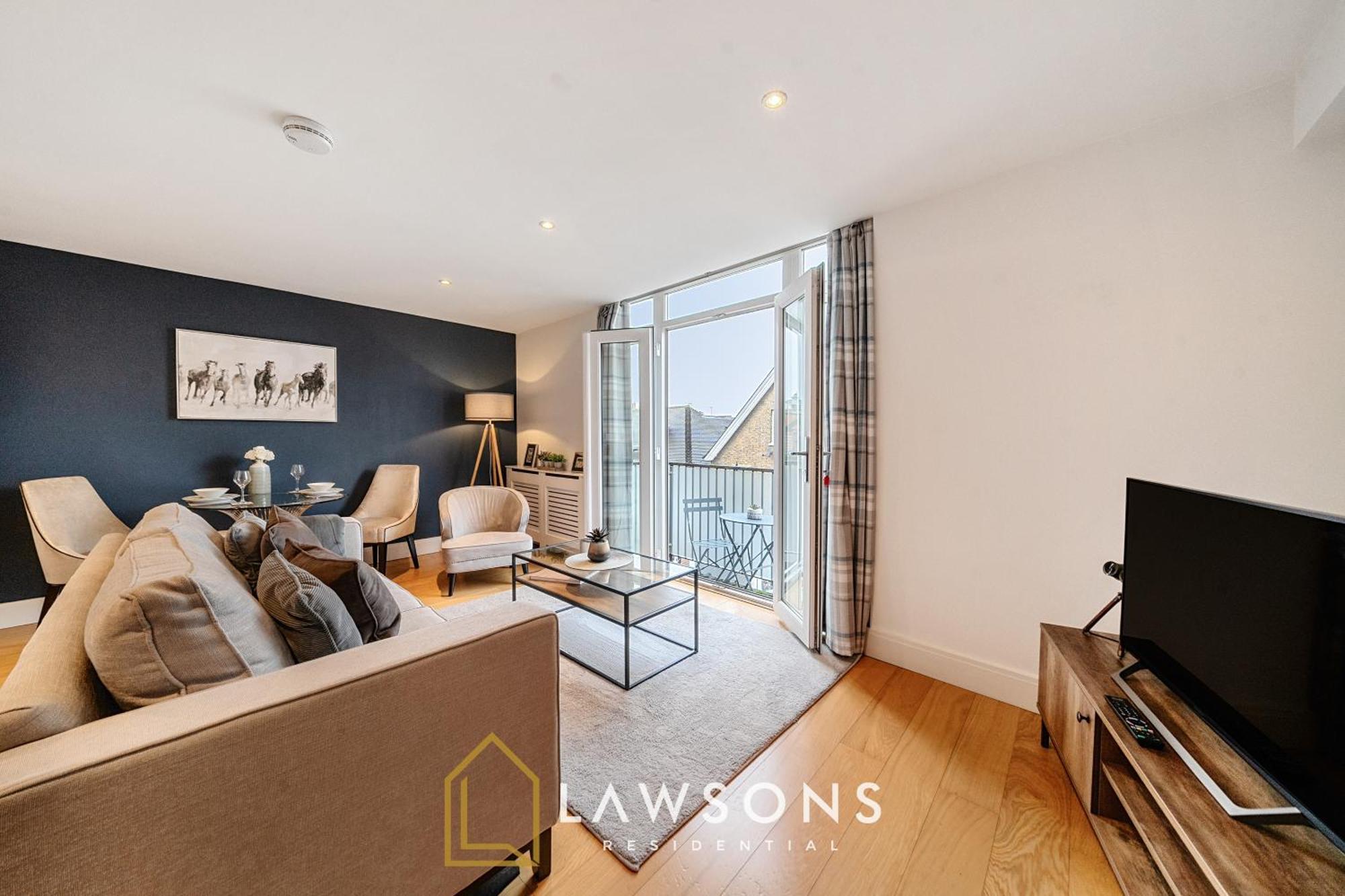 Urban Living By Lawsons With Free Parking