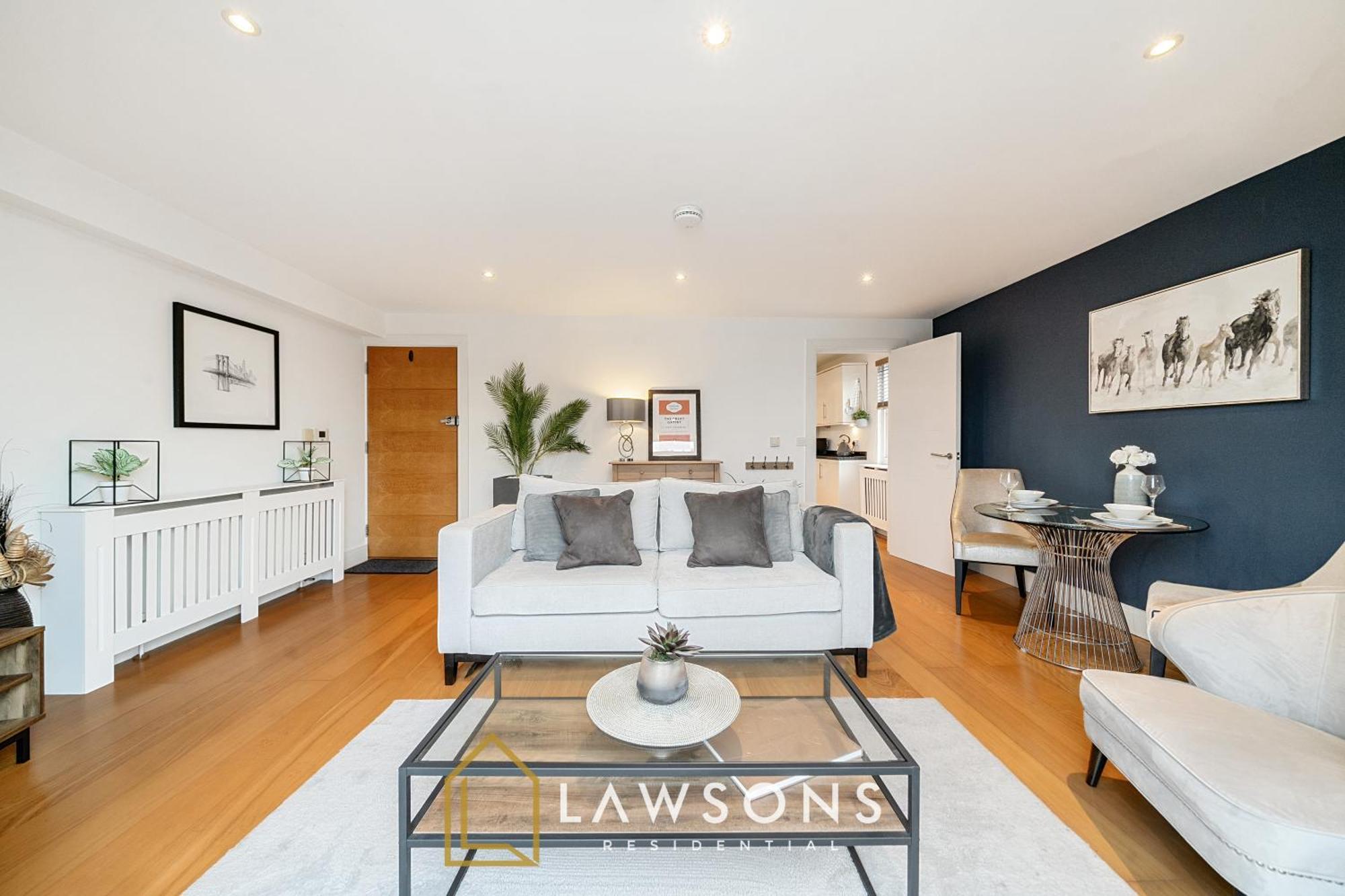 Urban Living By Lawsons With Free Parking Apartment Windsor