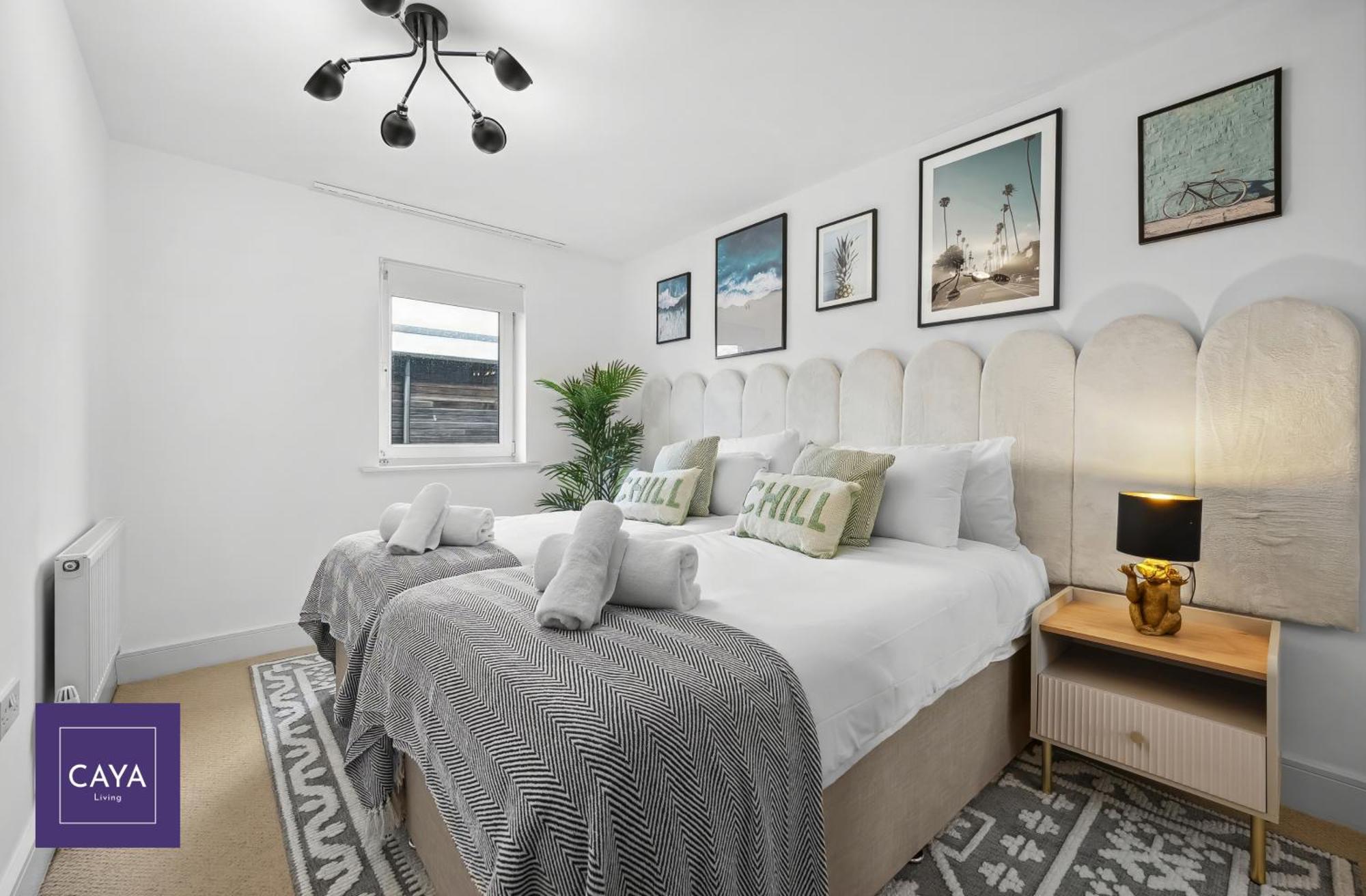 Apartment Caya Living New Luxe 2br In Berkshire - Legoland - Castle - Heathrow Sleeps 6 - Private Gated Parking Windsor
