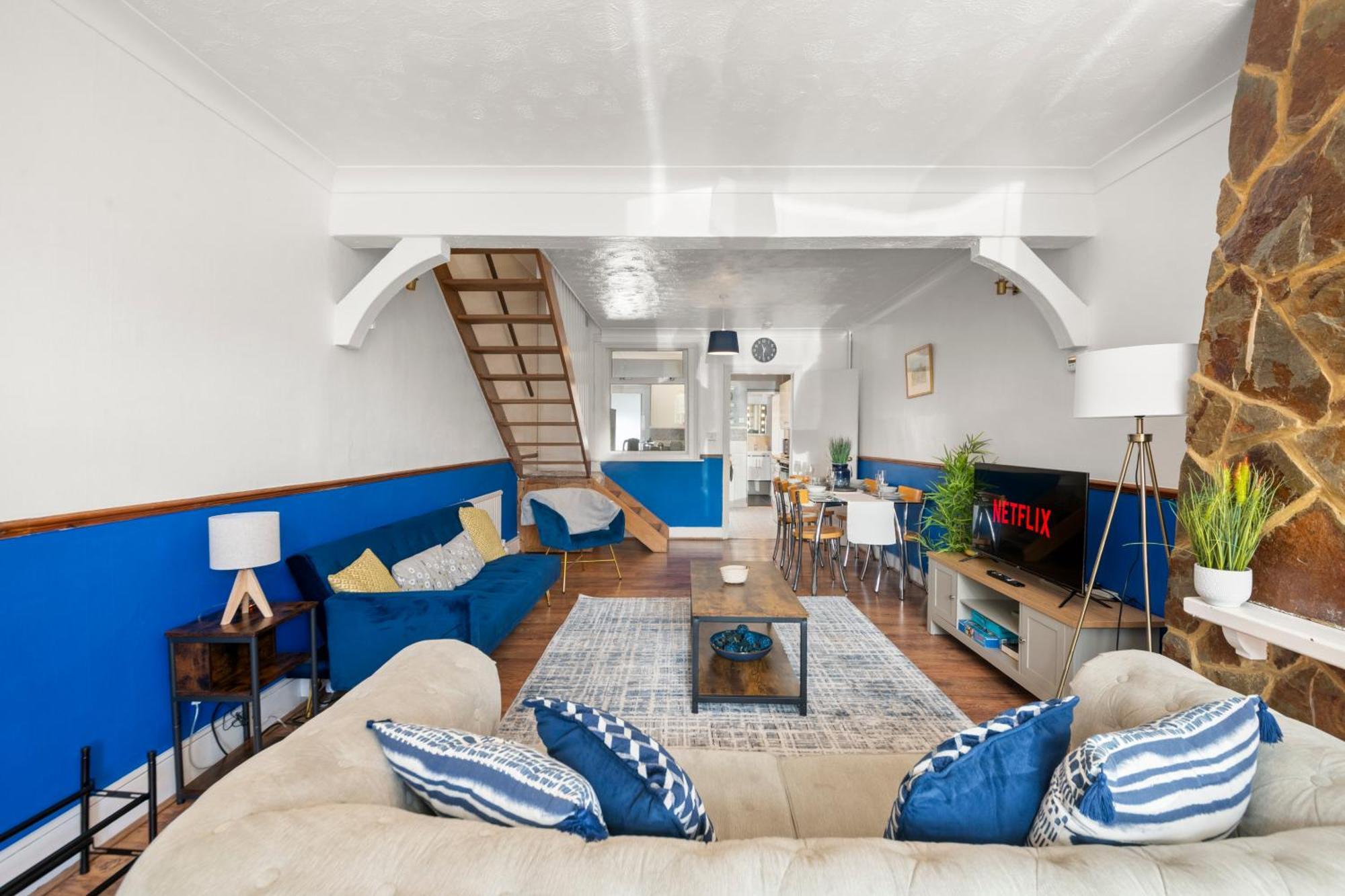Charming With Free Parking That Is Perfect For Relaxation Holiday home *