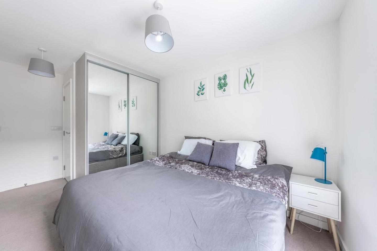 2bed 2bath Near * Windsor