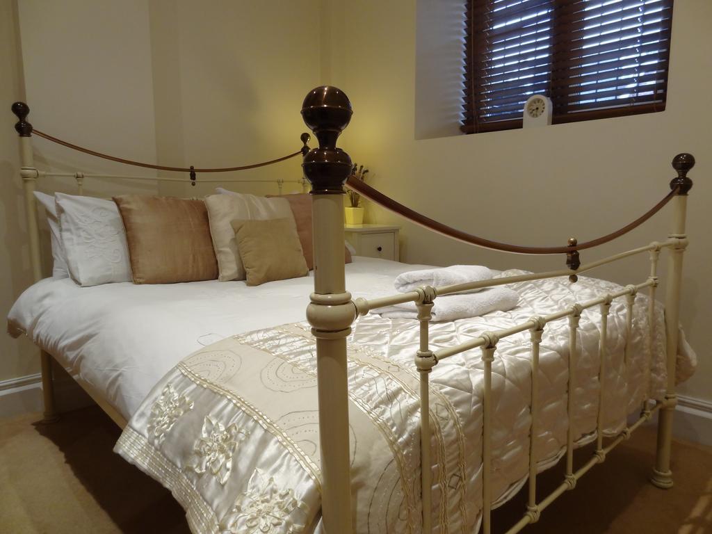 Apartment Lay Your Hat Serviced - Convent Court Windsor